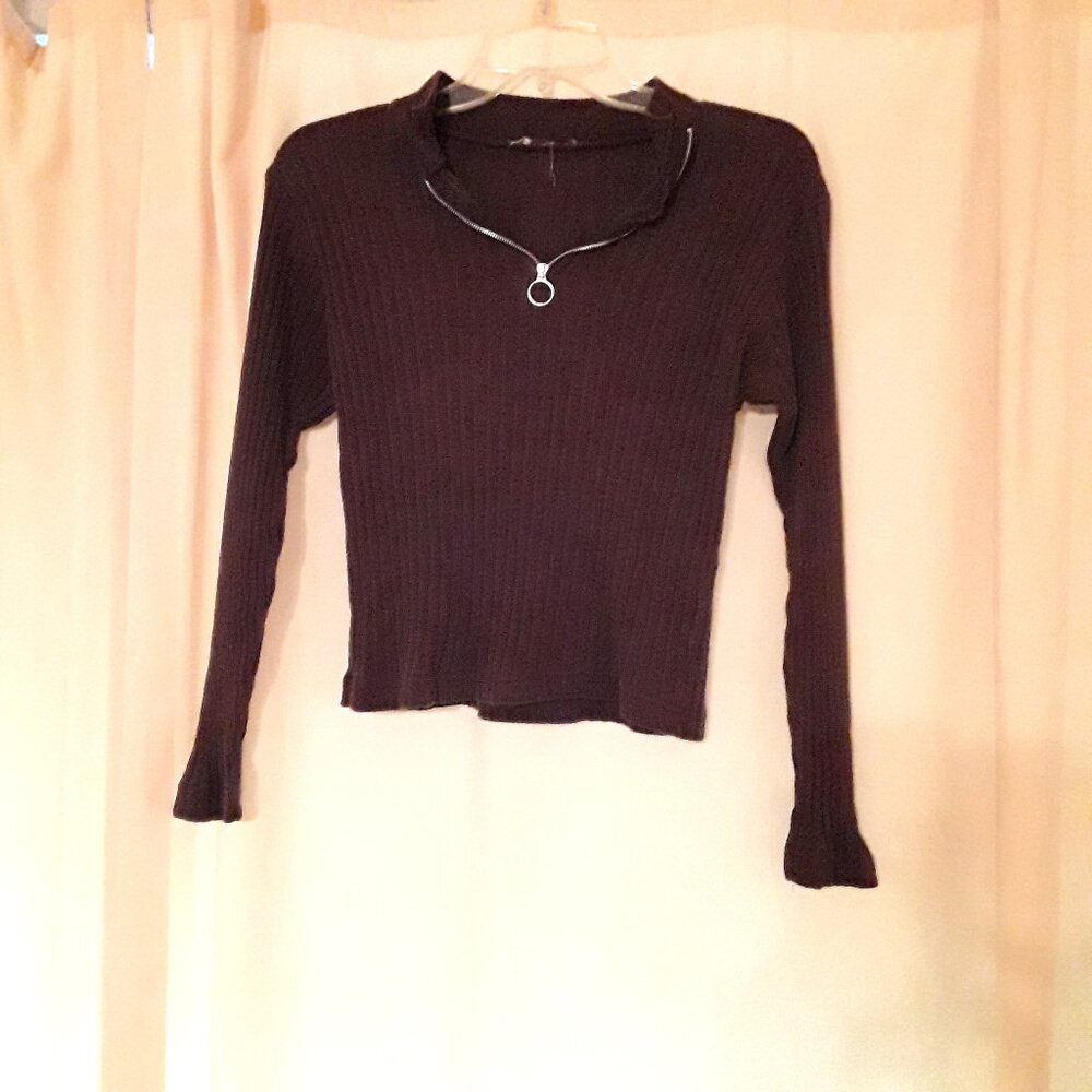 Women's/Junior's top, dark brown, zip front, small